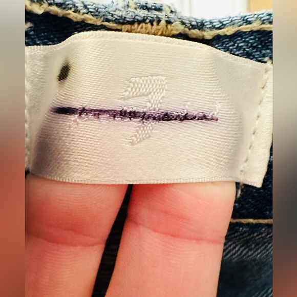 7 For All Mankind Easy Straight Leg Jeans with Floral Embroidered Detailing - Picture 7 of 9